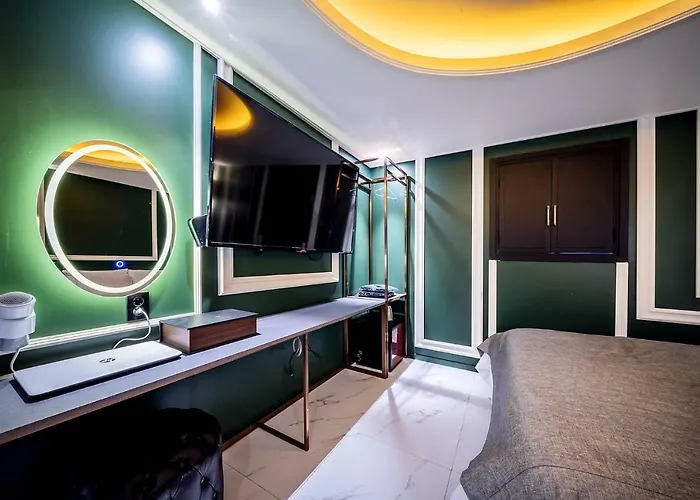 Hotel The Gray *