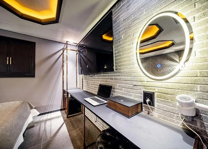 Hotel The Gray